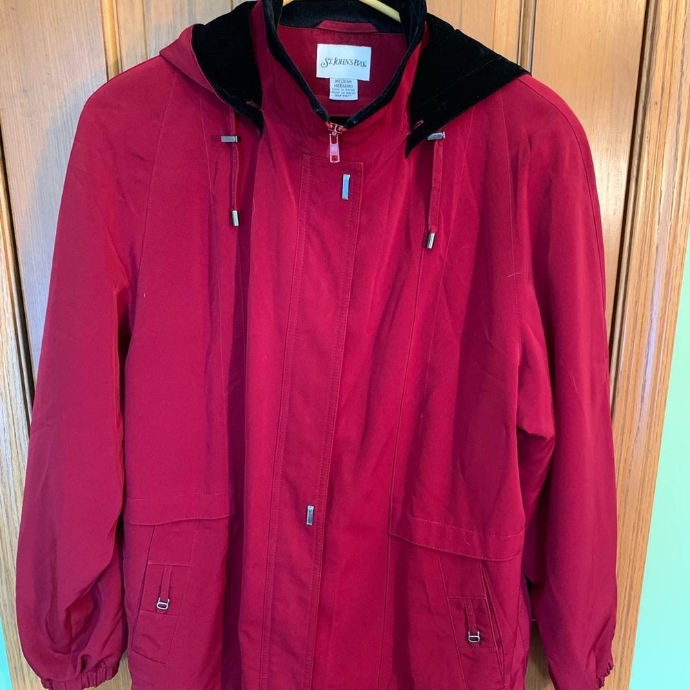 St John’s Bay Women’s Quilted Coat Burgundy/Wine Size Medium Super Stylish‎